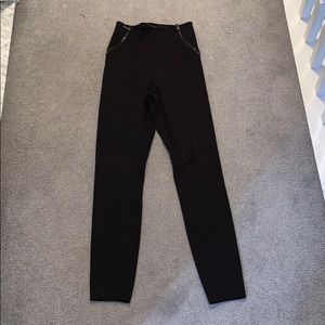 High wasted stretchy black leggings
